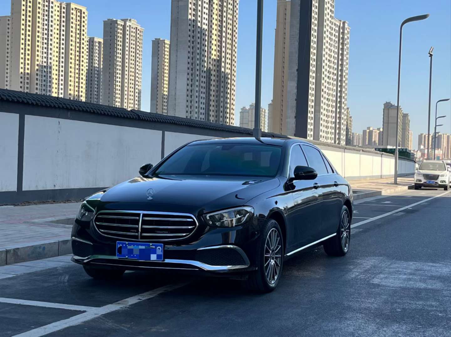Mercedes-Benz E-Class 2023 E260L