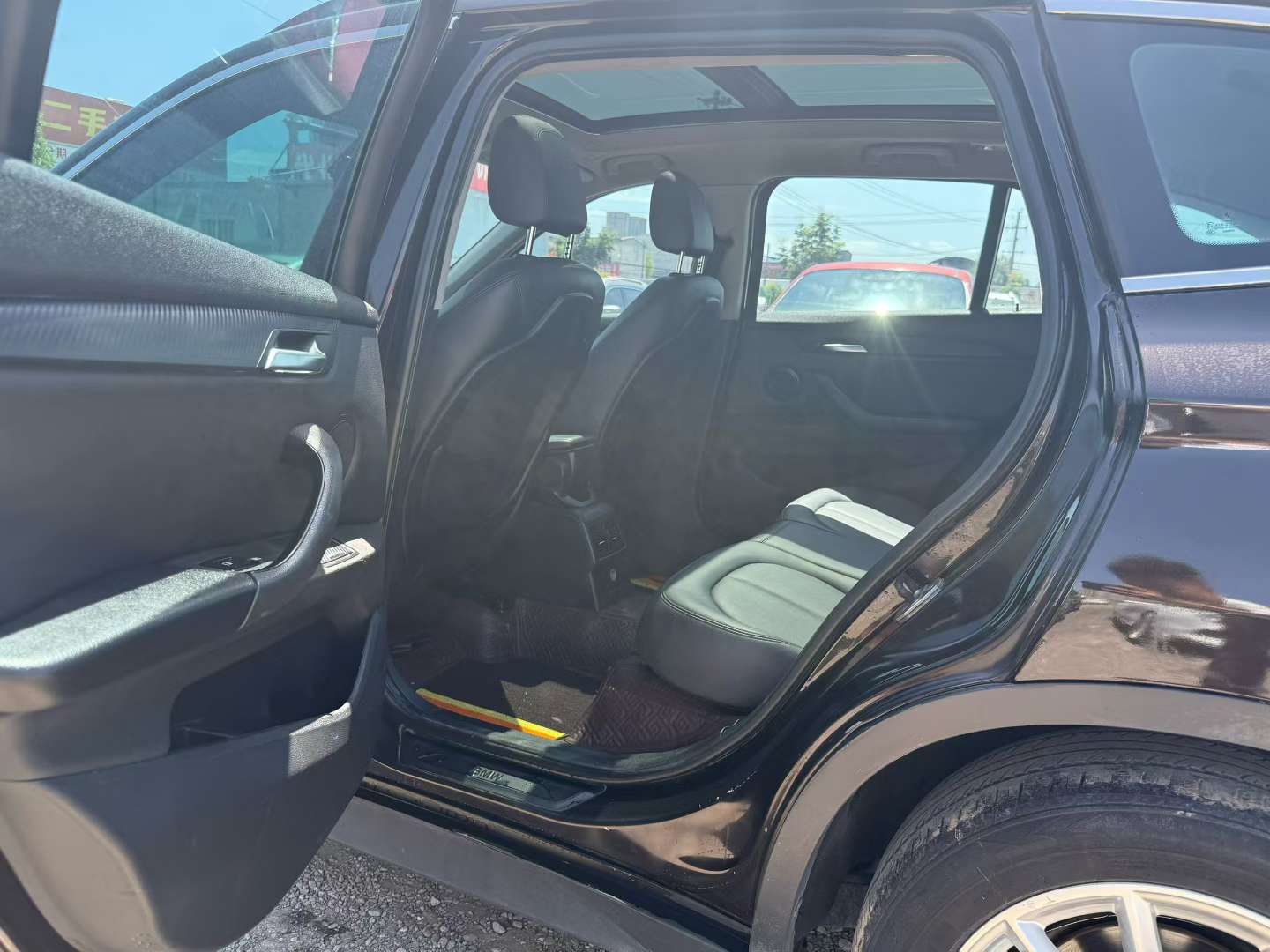 BMW X1 2016 1.5T Automatic Sunroof 4