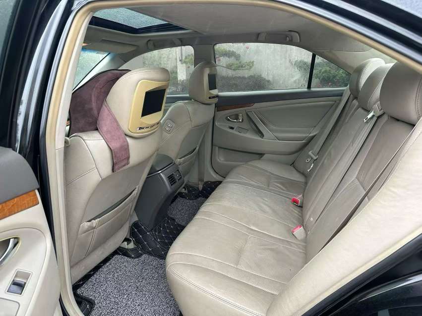 Toyota Camry 2012 2.0G Automatic Premium Anniversary Edition 6