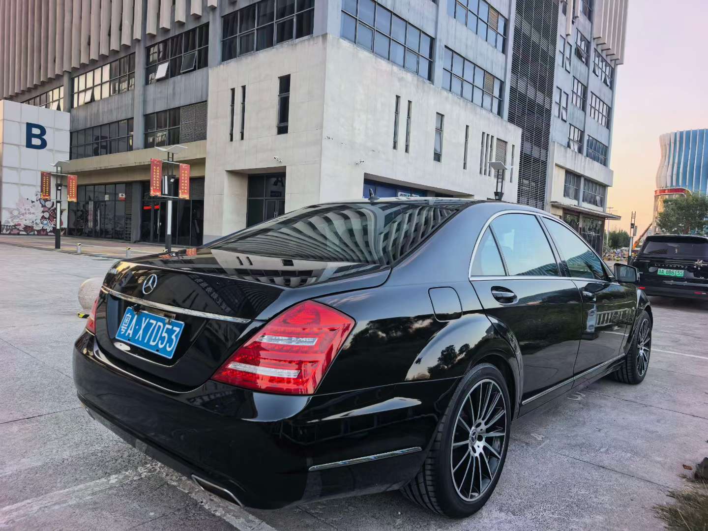 Mercedes-Benz S-Class S300L 7