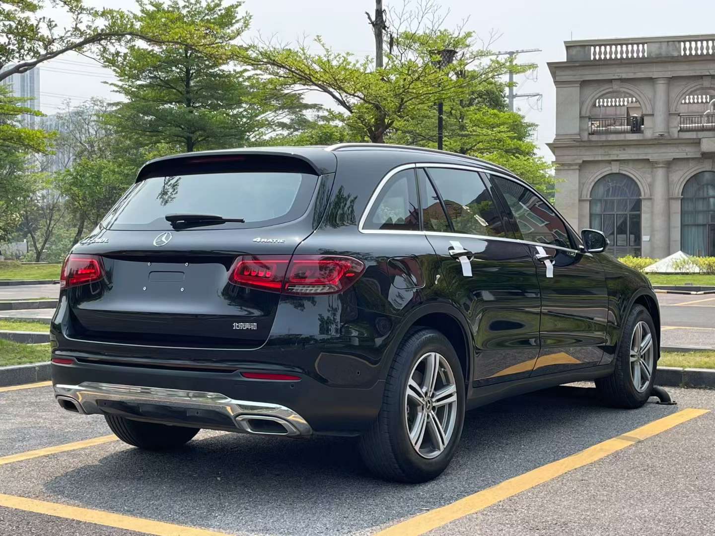 Mercedes-Benz GLC 2021 GLC260L Long Wheelbase 9