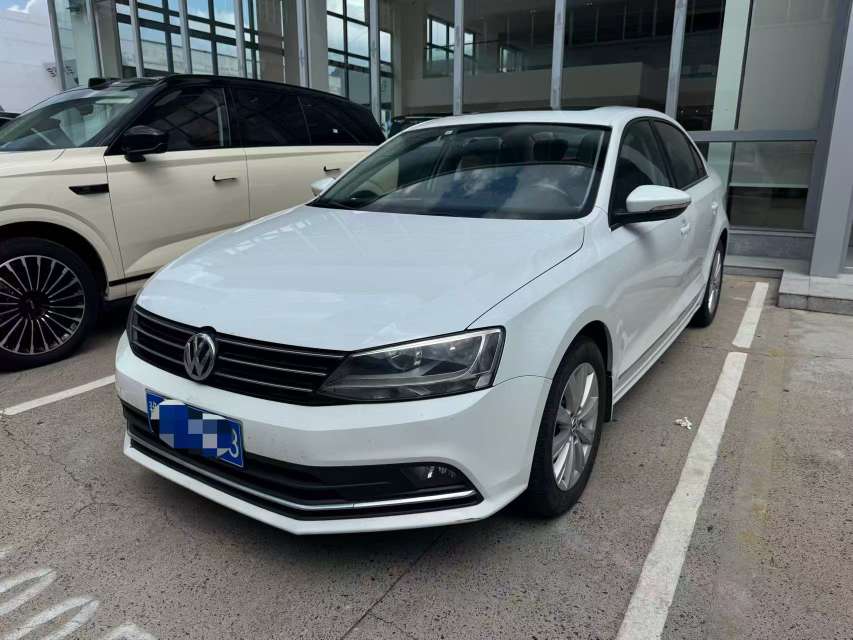 Volkswagen Sagitar 2015 1.6L Manual Comfort