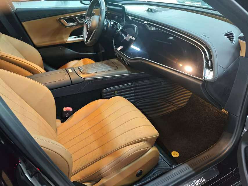 Mercedes-Benz E-Class 2024 E300 Luxury Edition 2