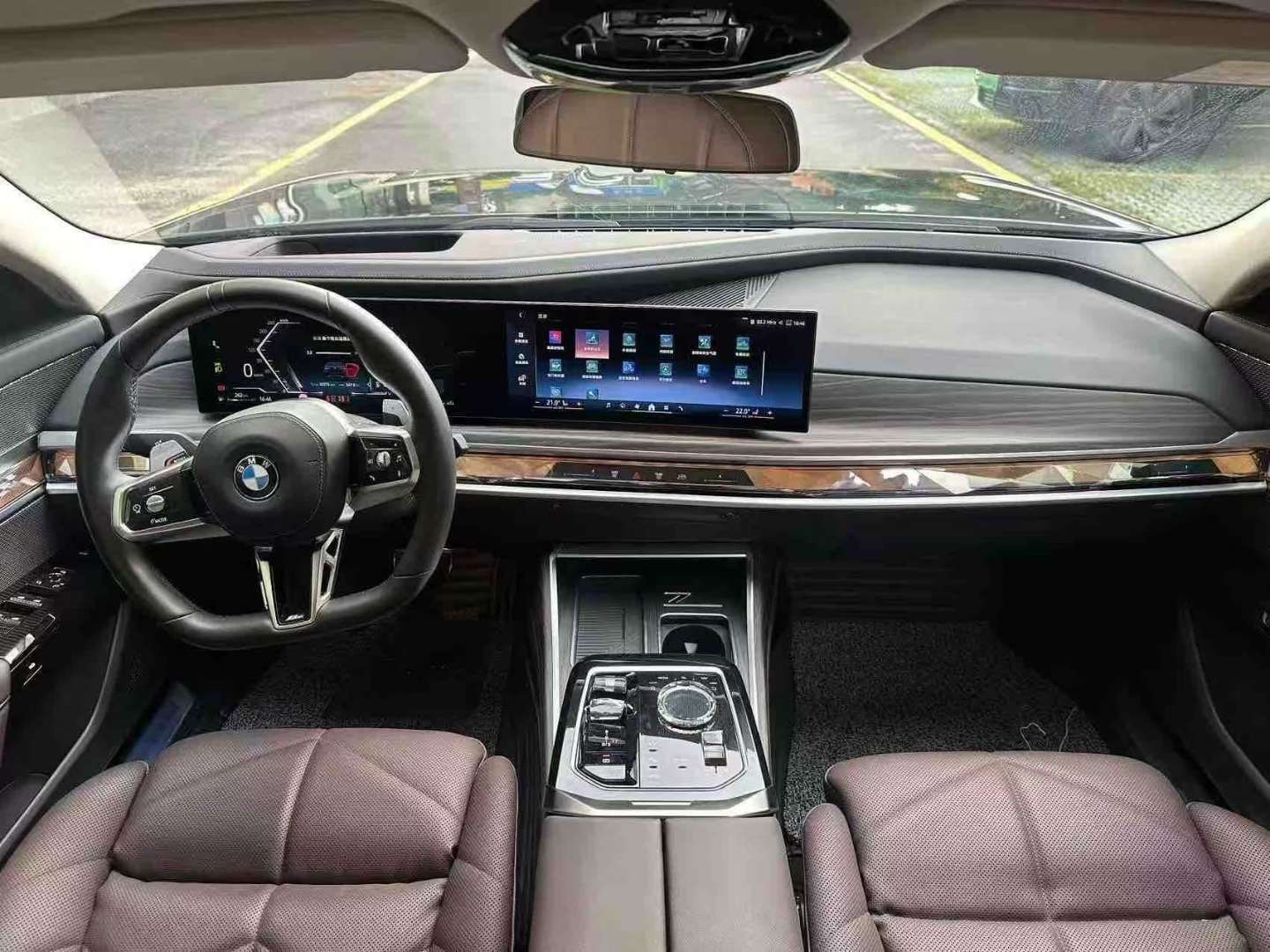 BMW 7 Series 2024 740 5