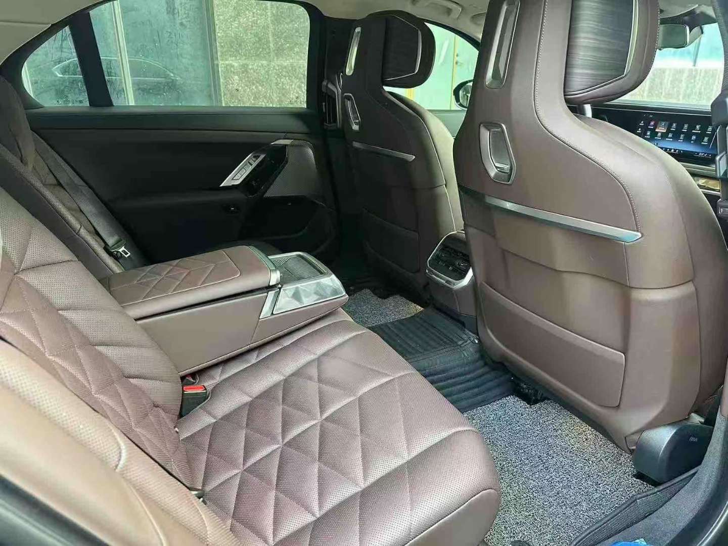 BMW 7 Series 2024 740 4