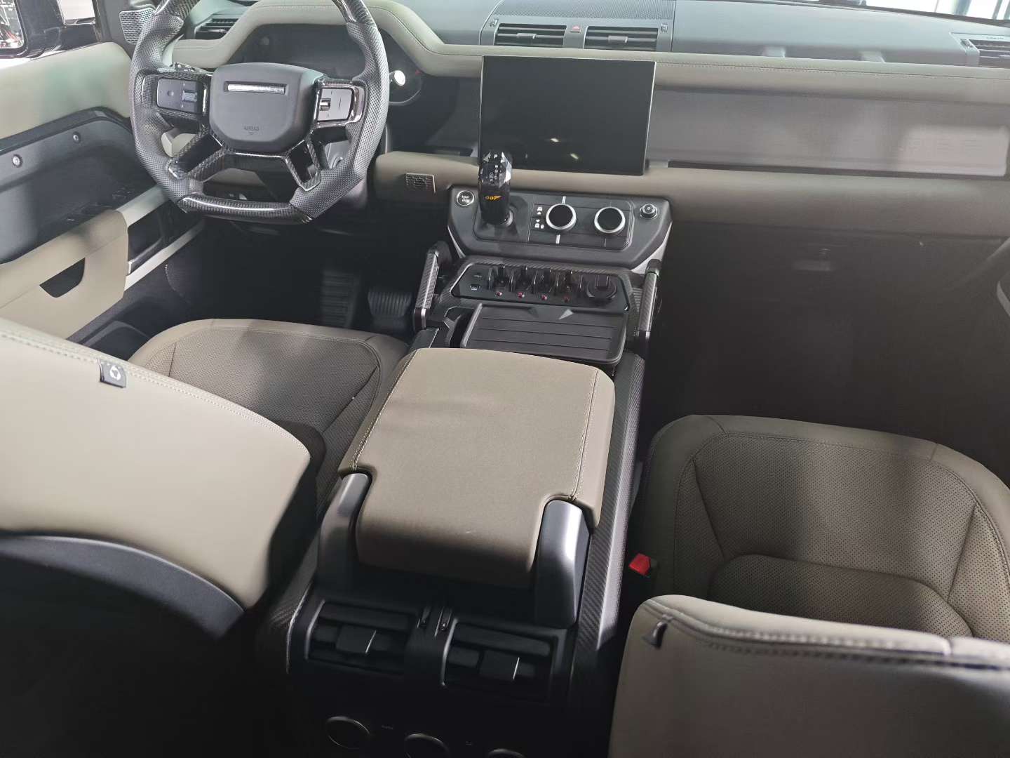 Land Rover Defender 2023 2