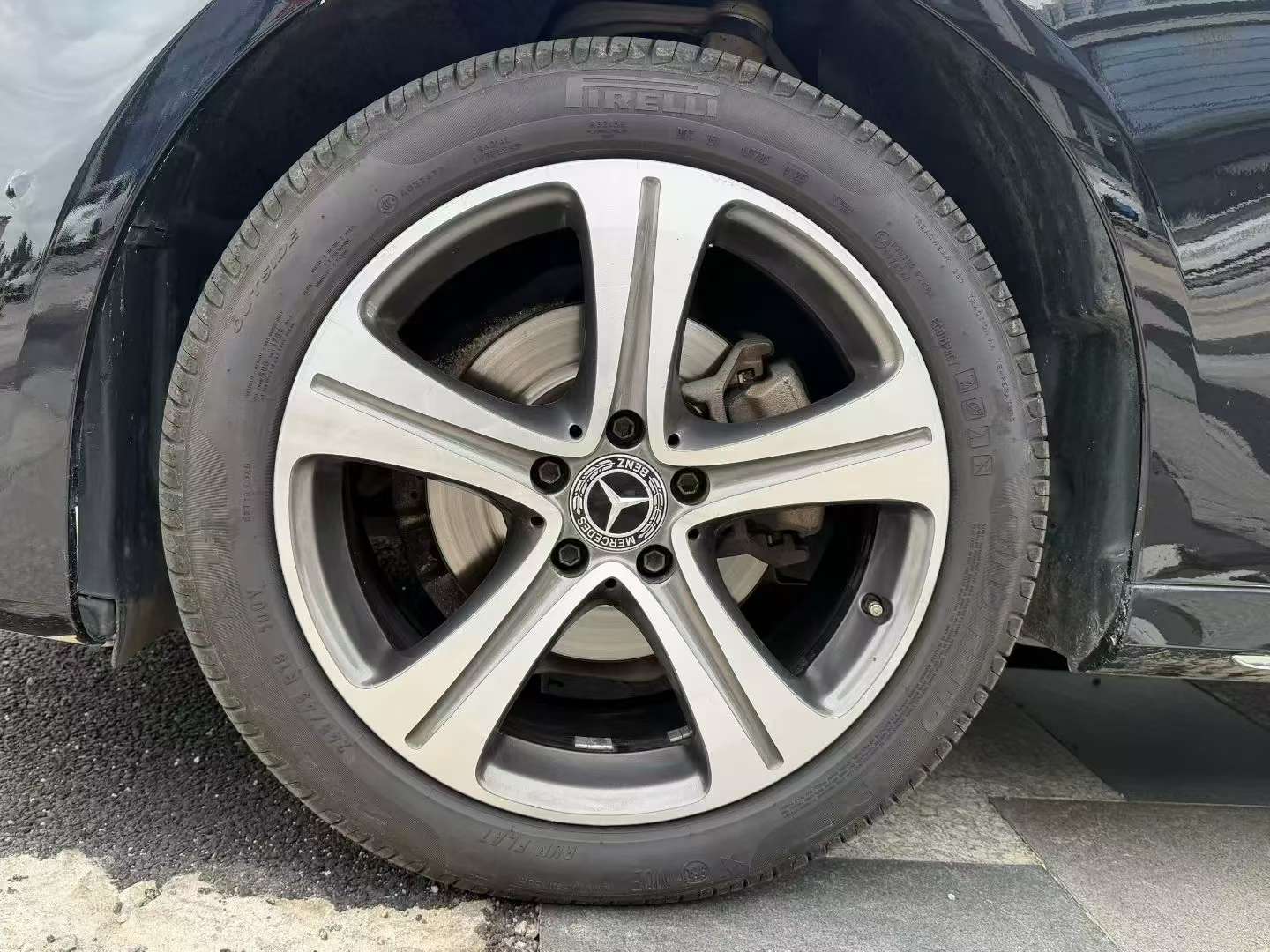 Mercedes-Benz E-Class 2016 E200L Long 9