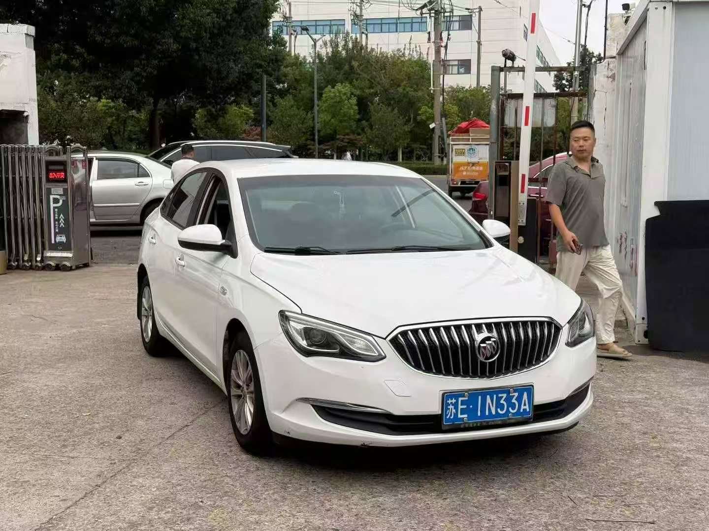 Buick Excelle 2015 1.5L Automatic 3