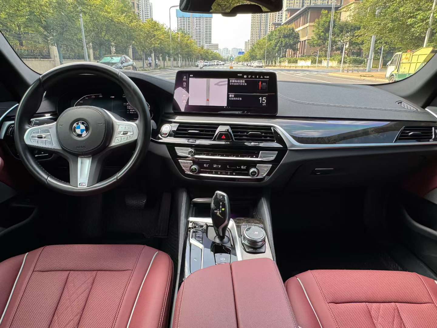 BMW 5 Series 2023 525Li M Sport Package 2
