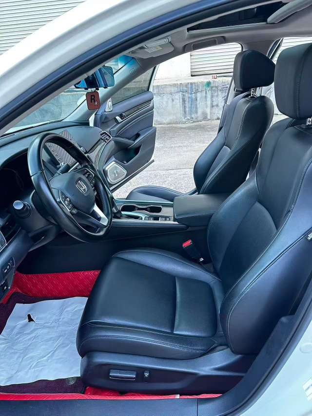 Honda Accord 1.5T 260 Luxury Edition 4