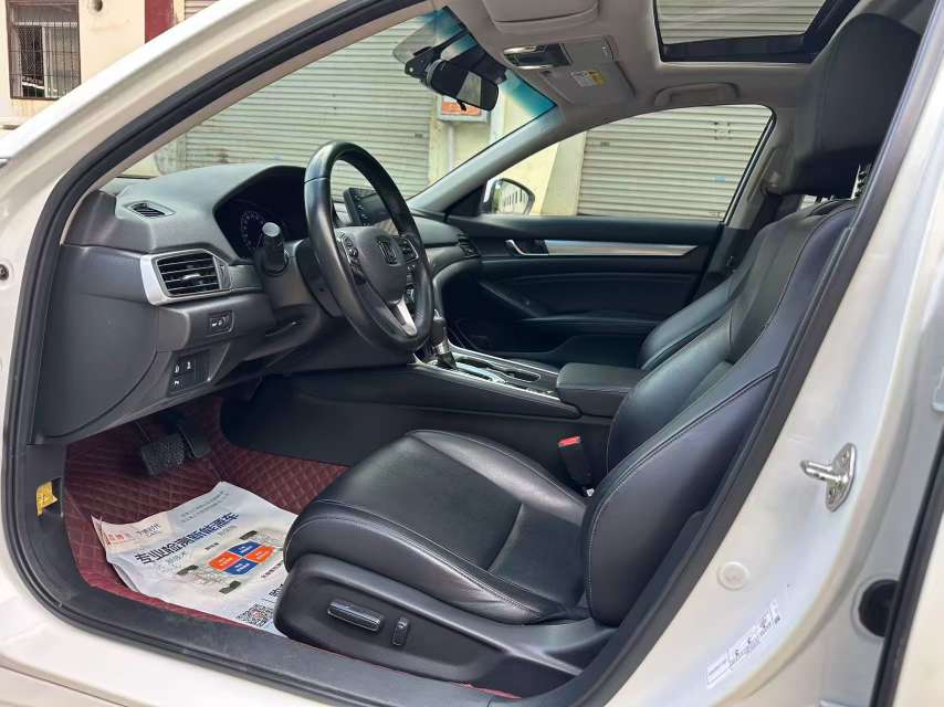 Honda Accord 1.5T 260 Luxury Edition 7