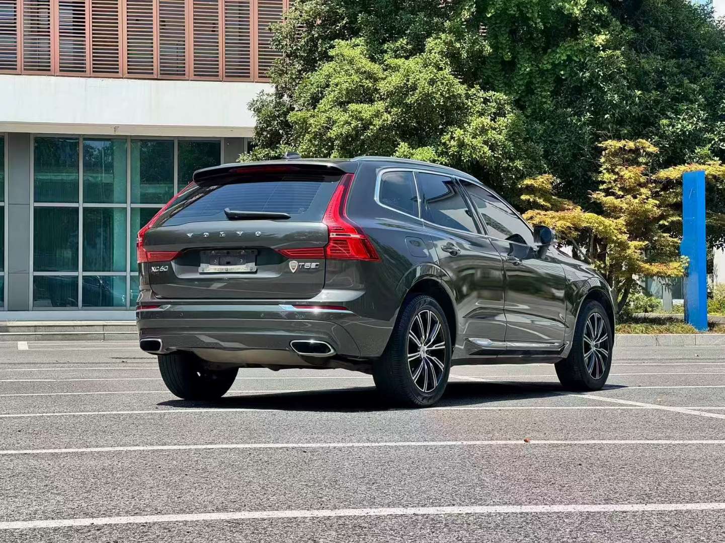 Volvo XC60 AWD T5 Zhiyuan Luxury 9