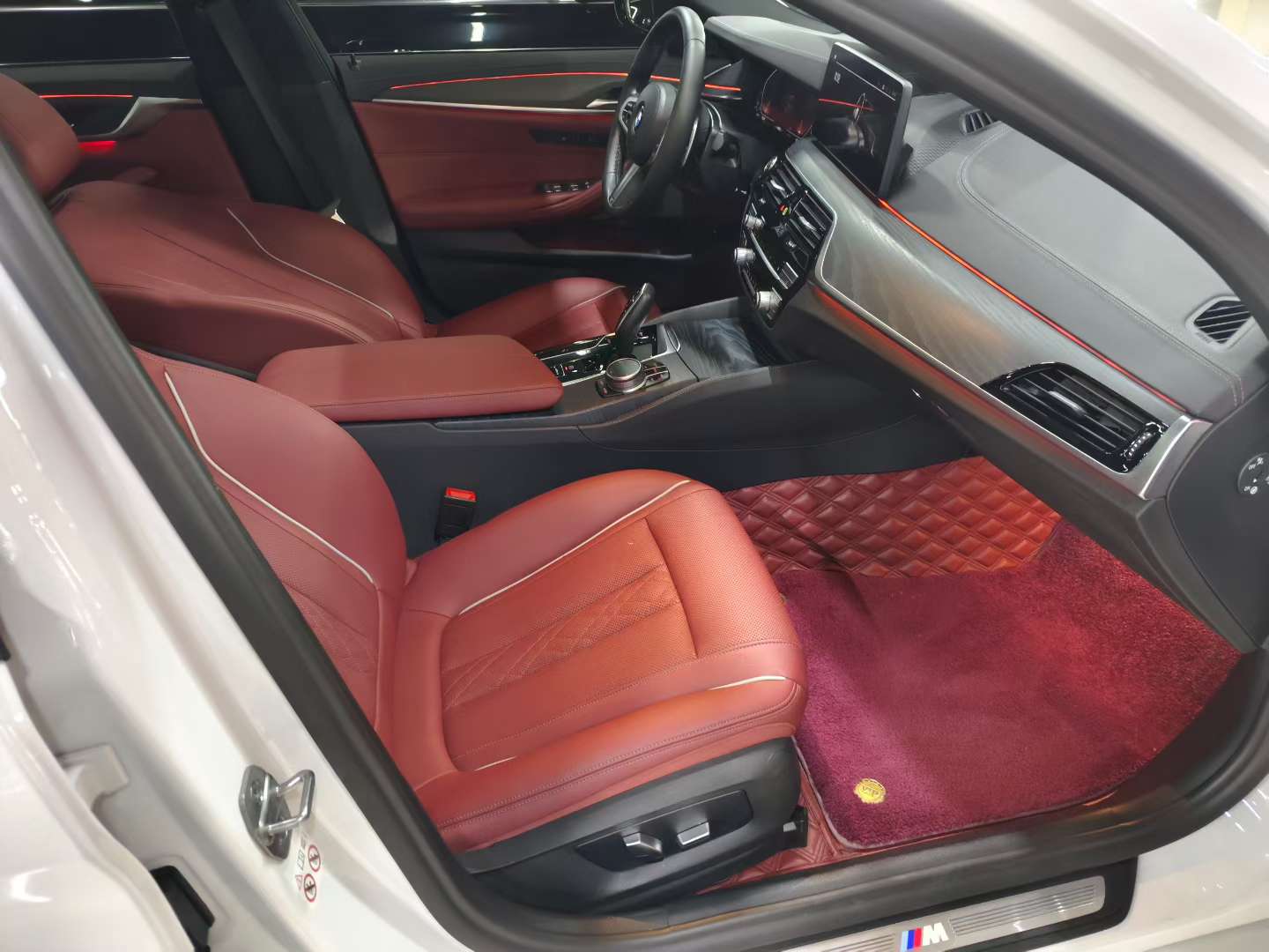 BMW 5 Series 530 Leading M Sport Package 2