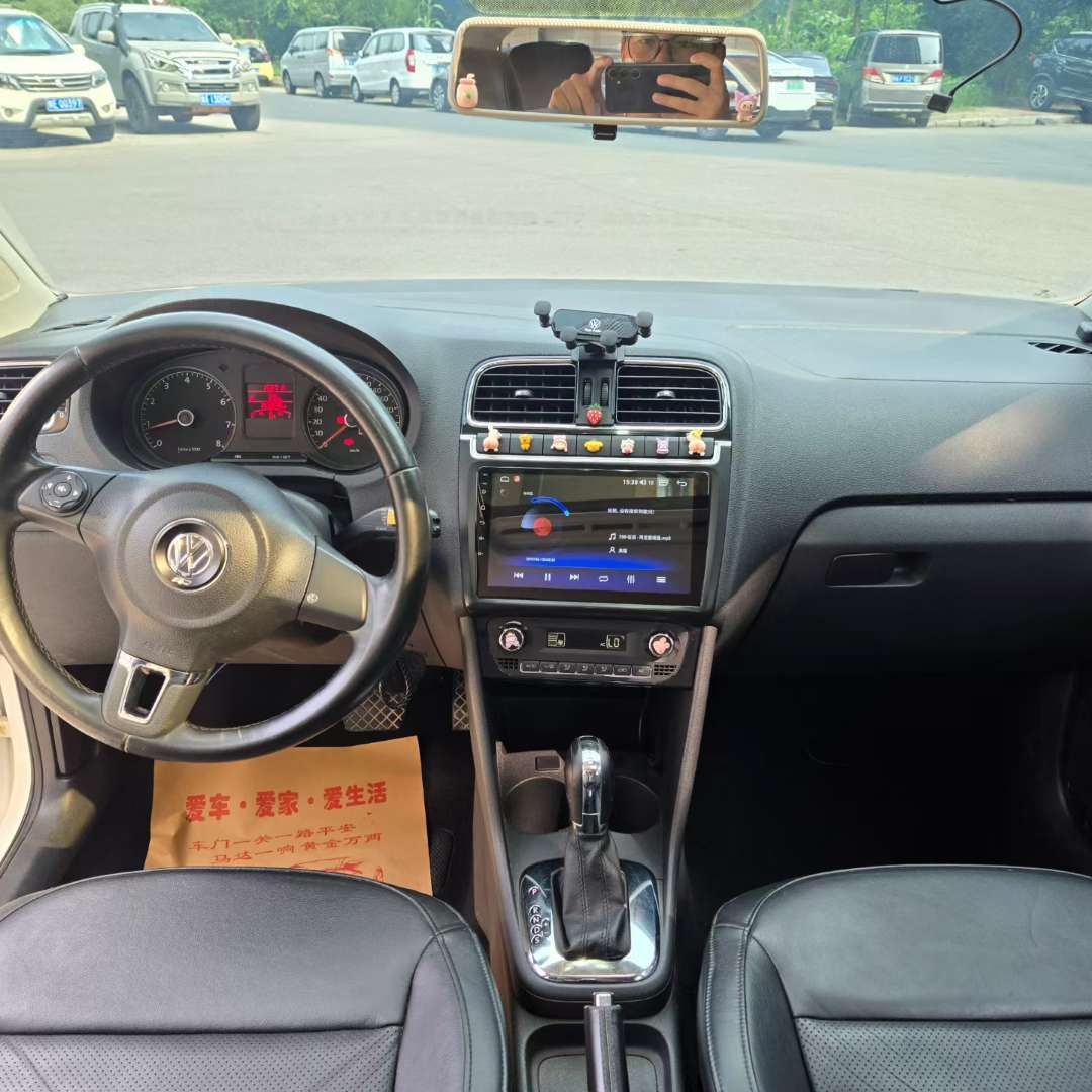 Volkswagen Polo 1.6L Automatic Sunroof 6