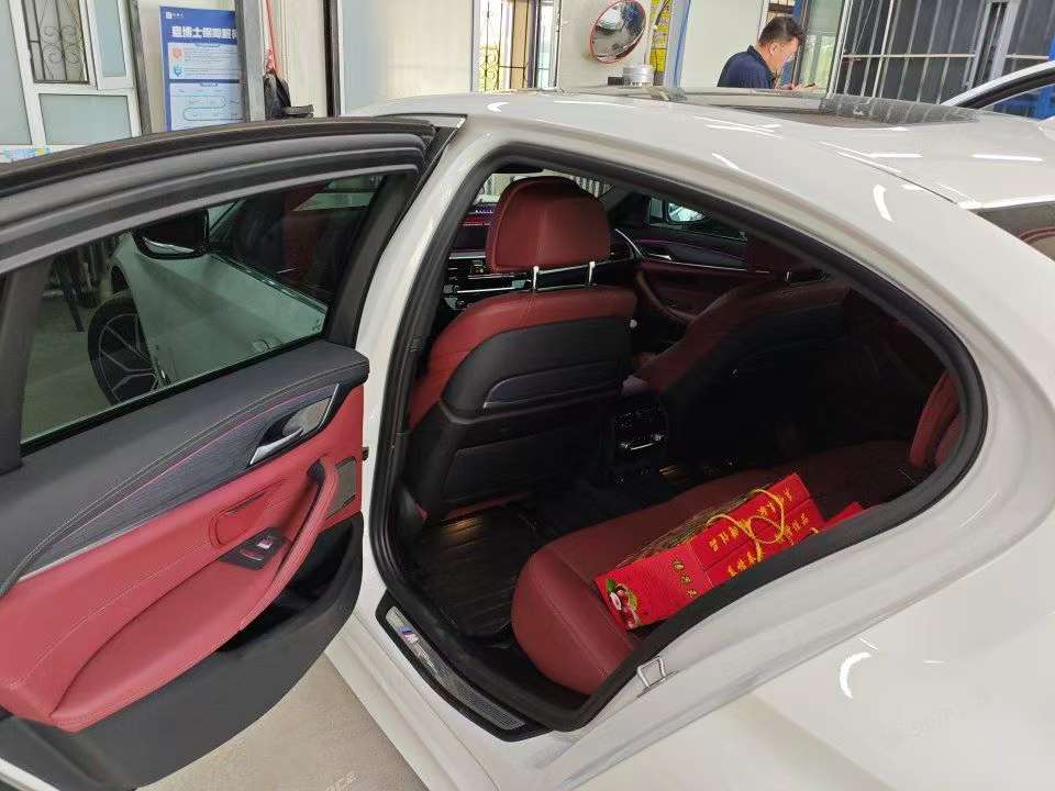 BMW 5 Series 530 Luxury M Sport Package 2