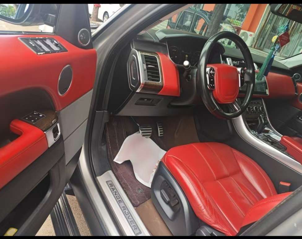 Land Rover Range Rover Sport HSE 2