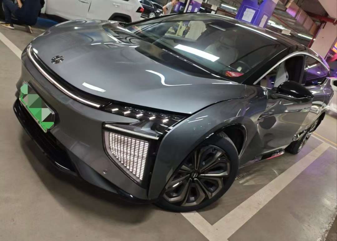 HiPhi X Flagship Edition 6-Seater