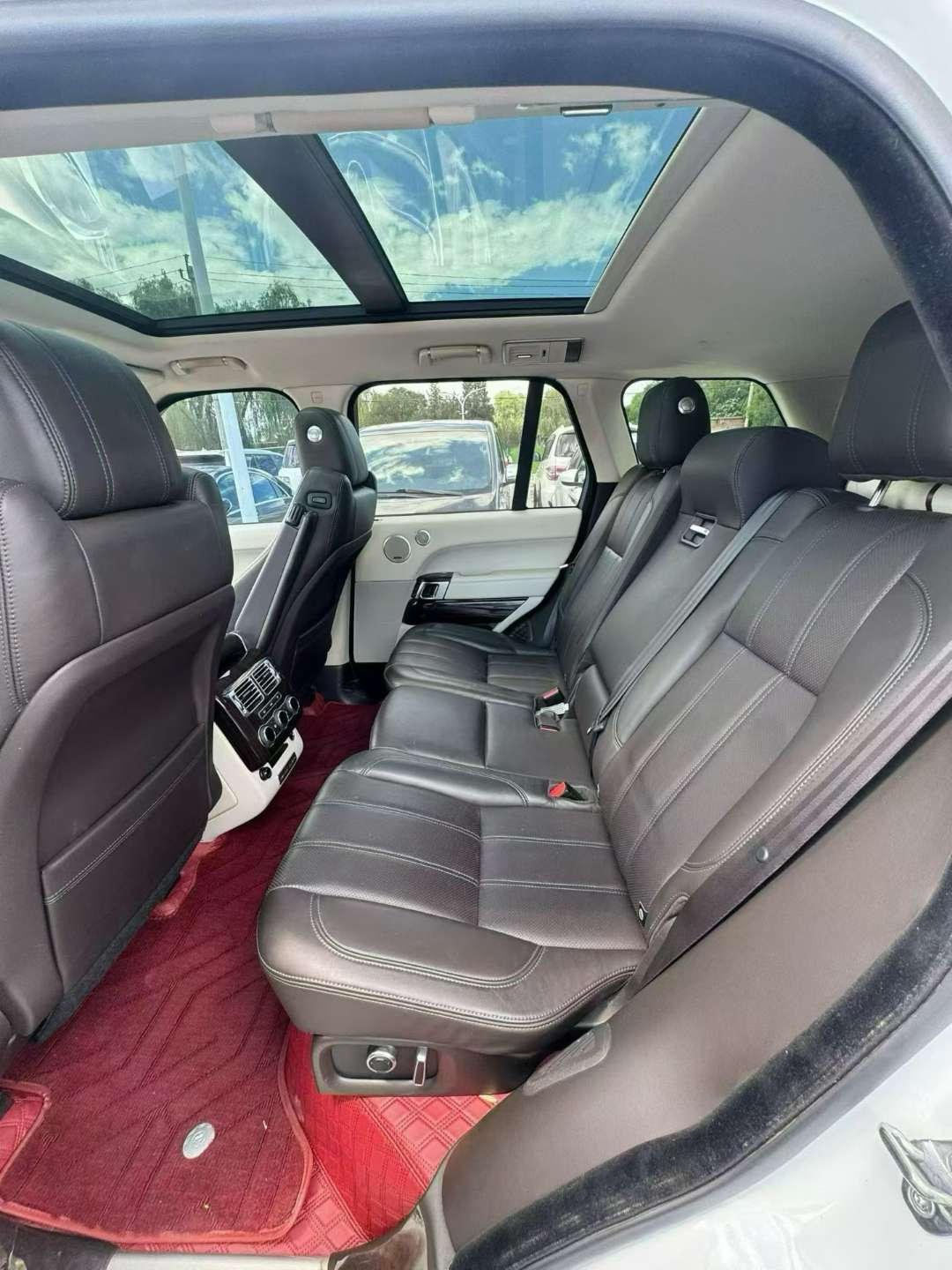 Land Rover Range Rover 5