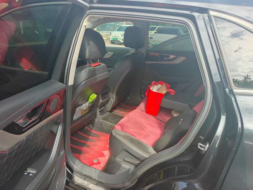 Hongqi HS5 2020 2.0T Automatic AWD 3
