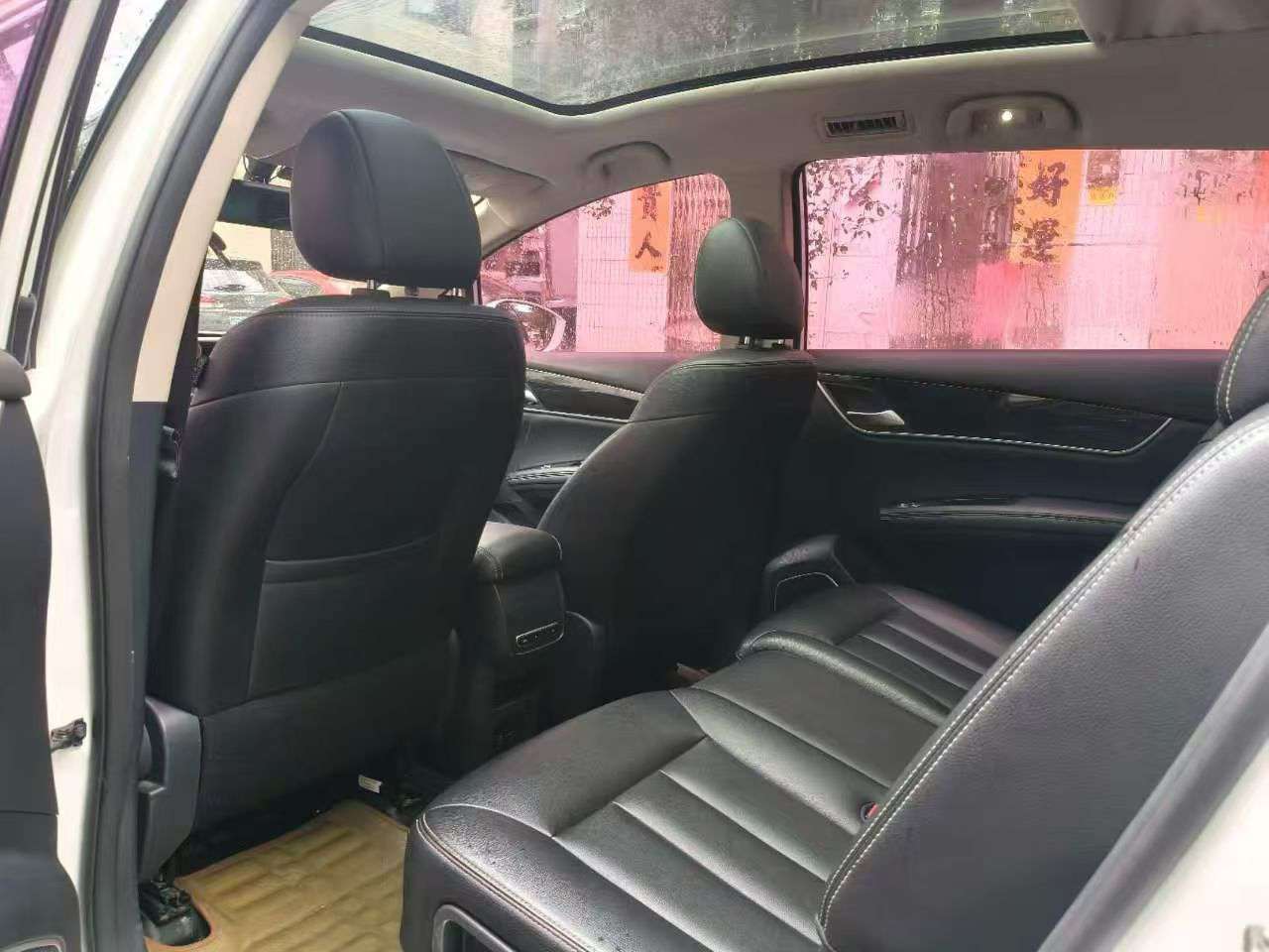 BYD Song MAX 1.5T Automatic 7-Seater Smart Connect Premium Edition 3