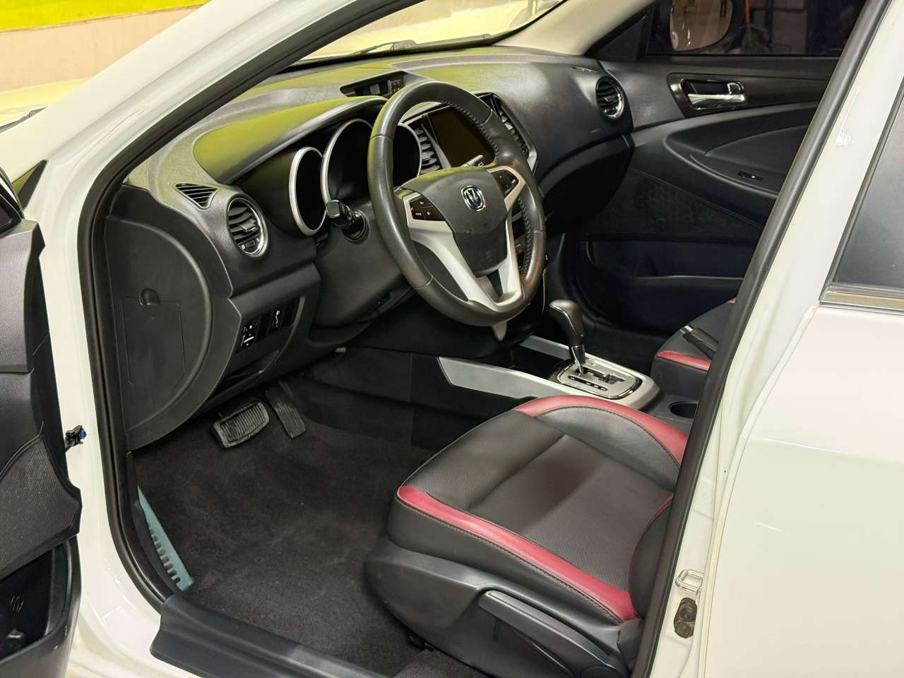 Changan Eado XT 1.5T Cool Edition 5