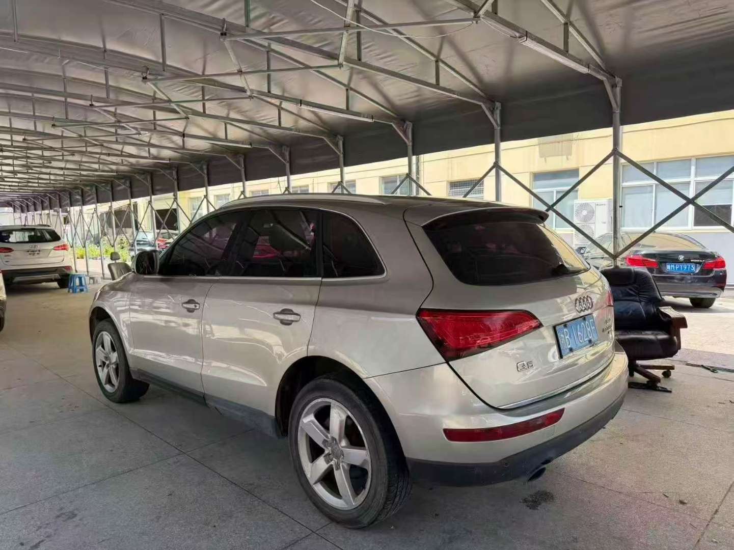 Audi Q5 2.0L Automatic Sunroof 7
