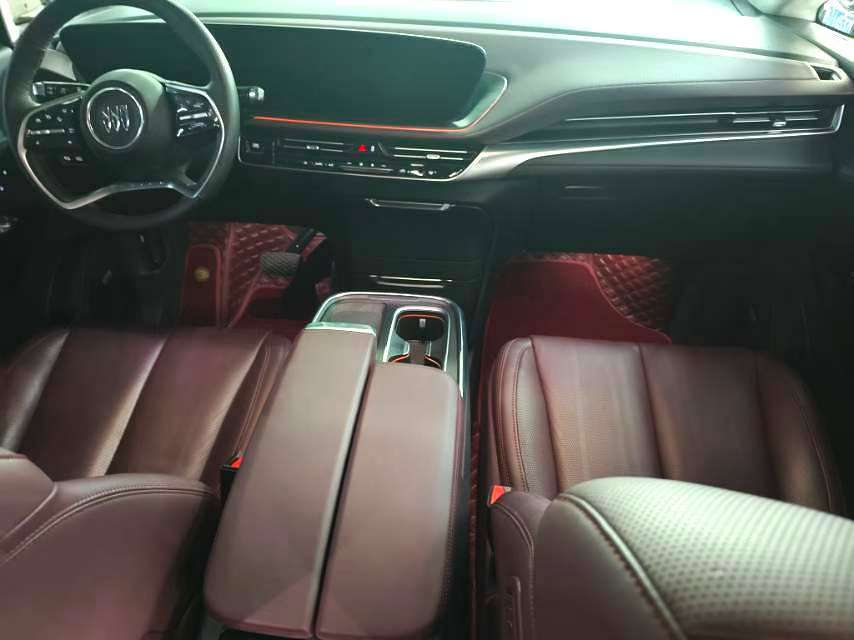 Buick Century 6-Seater Yunshi Edition 2