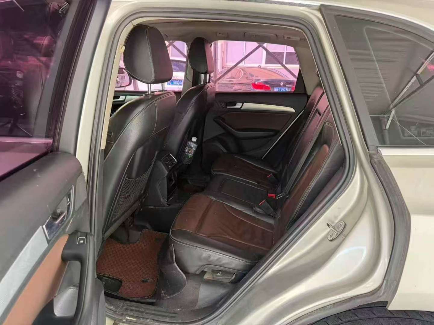 Audi Q5 2.0L Automatic Sunroof 5