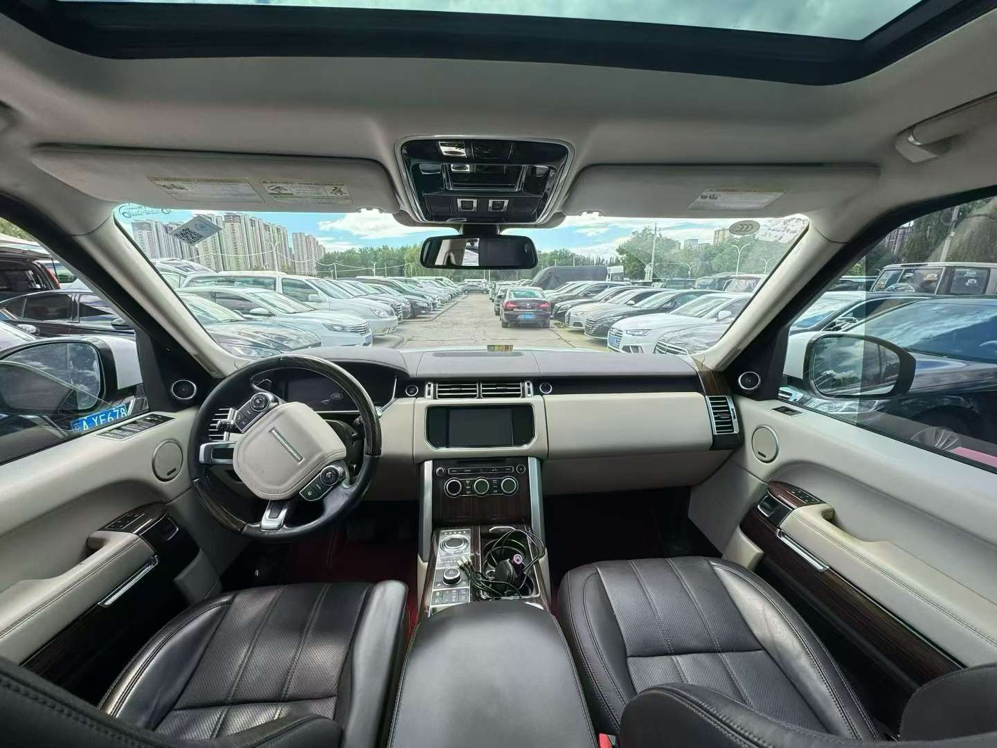 Land Rover Range Rover 6