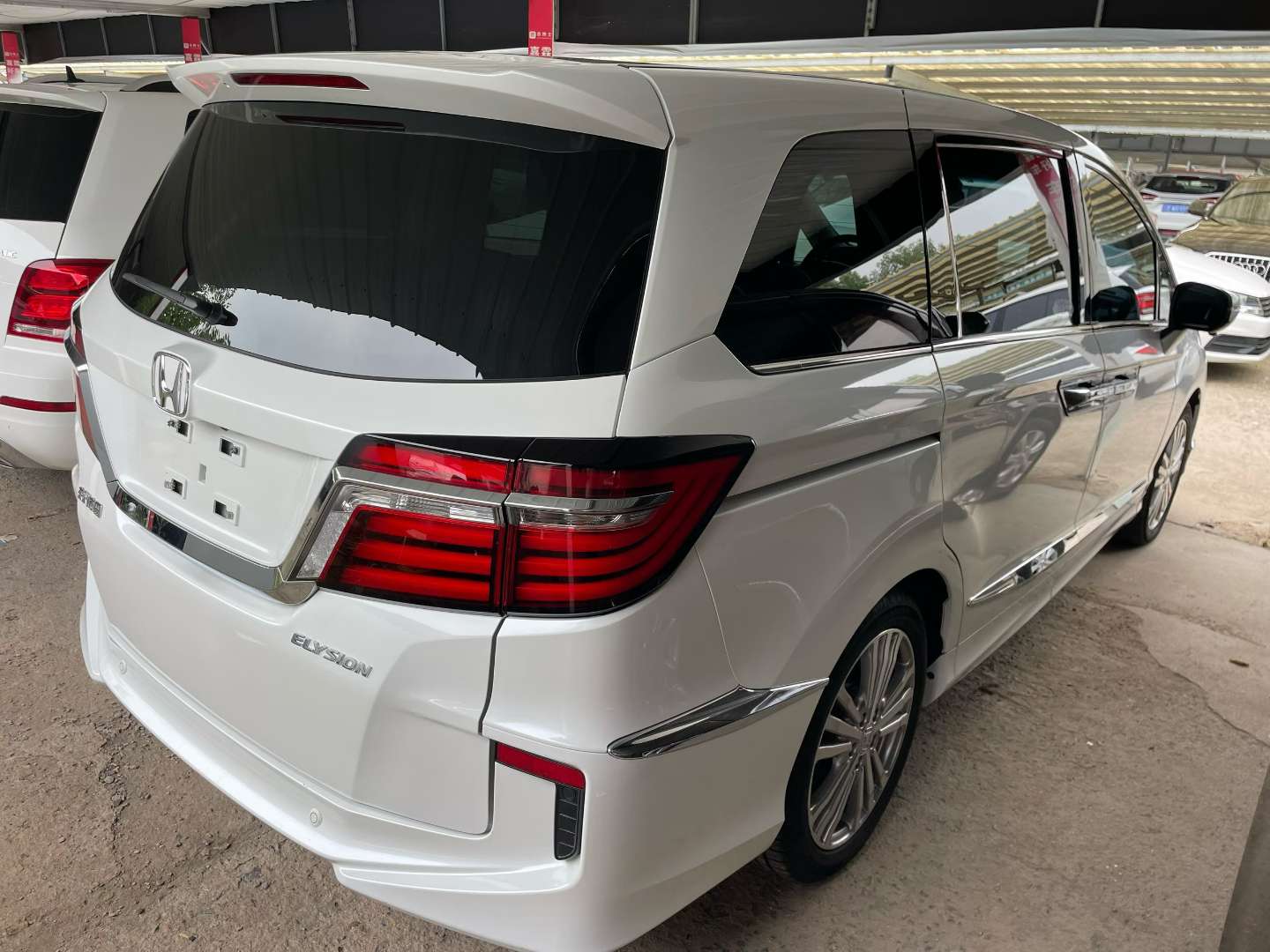 Honda Elysion 2.4L Style Edition 6