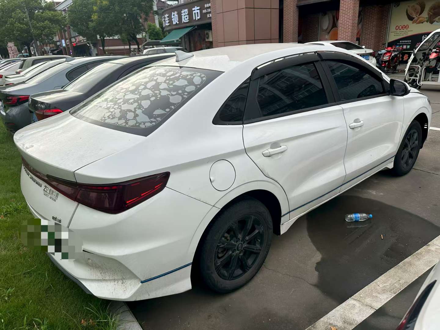 BYD e3 6