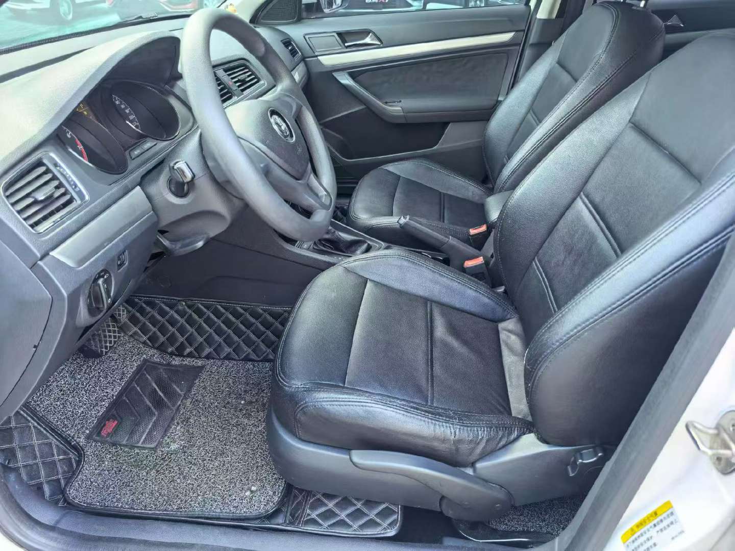 Volkswagen Lavida X 2016 1.6L 8