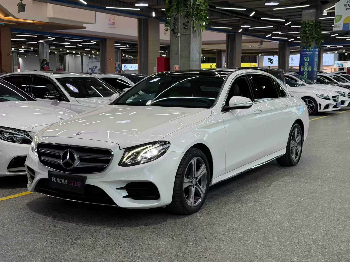 Mercedes-Benz E-Class 2017 E200L New Large Dual-Screen