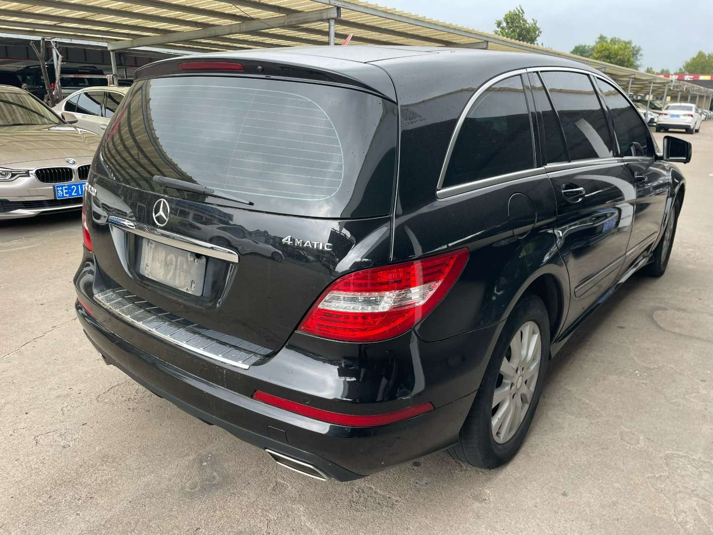 Mercedes-Benz R-Class 2017 R320 AWD 7-Seater 6