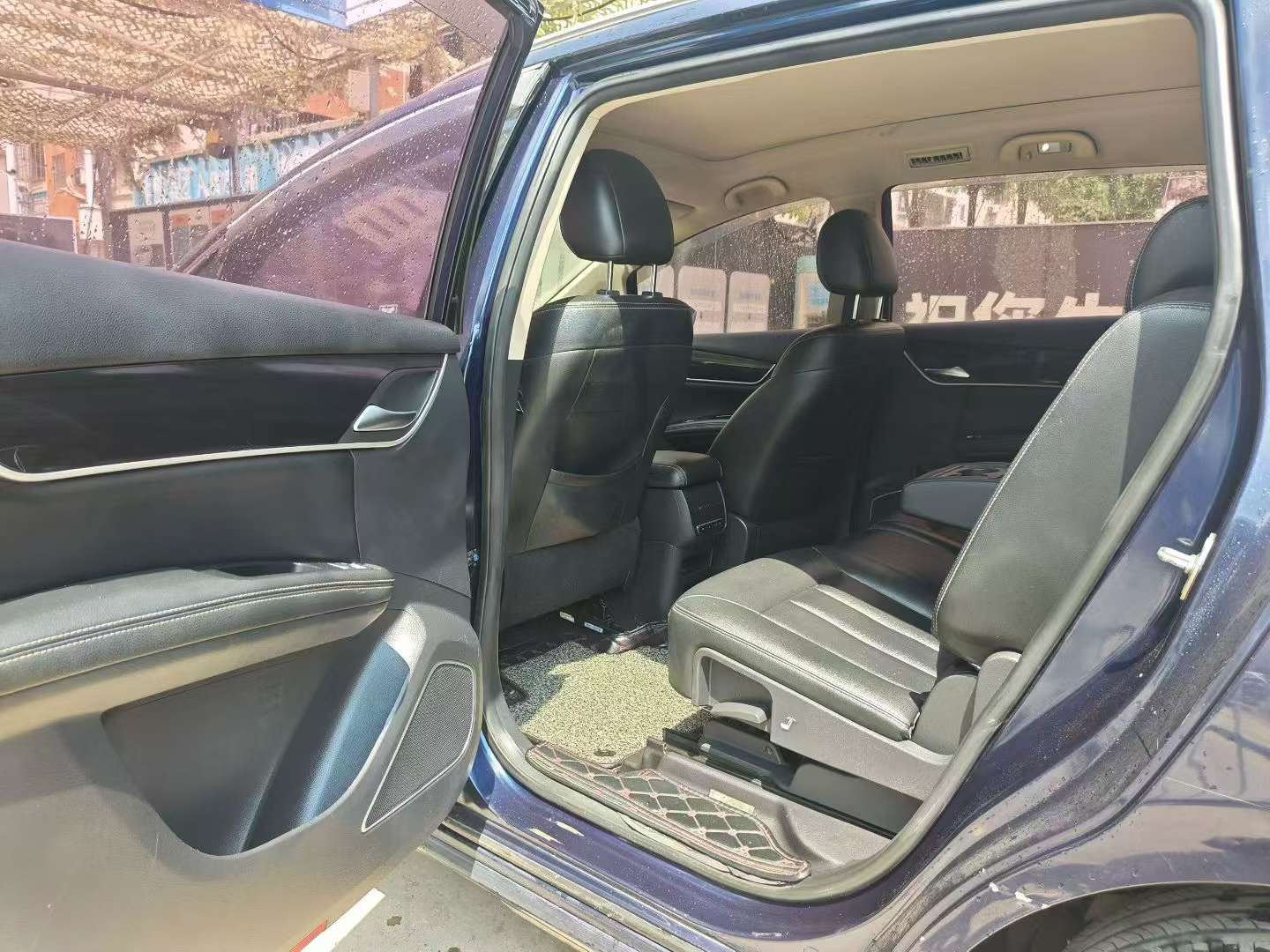 BYD Song MAX 1.5T Automatic Intelligent Connectivity Premium 7-Seater 5