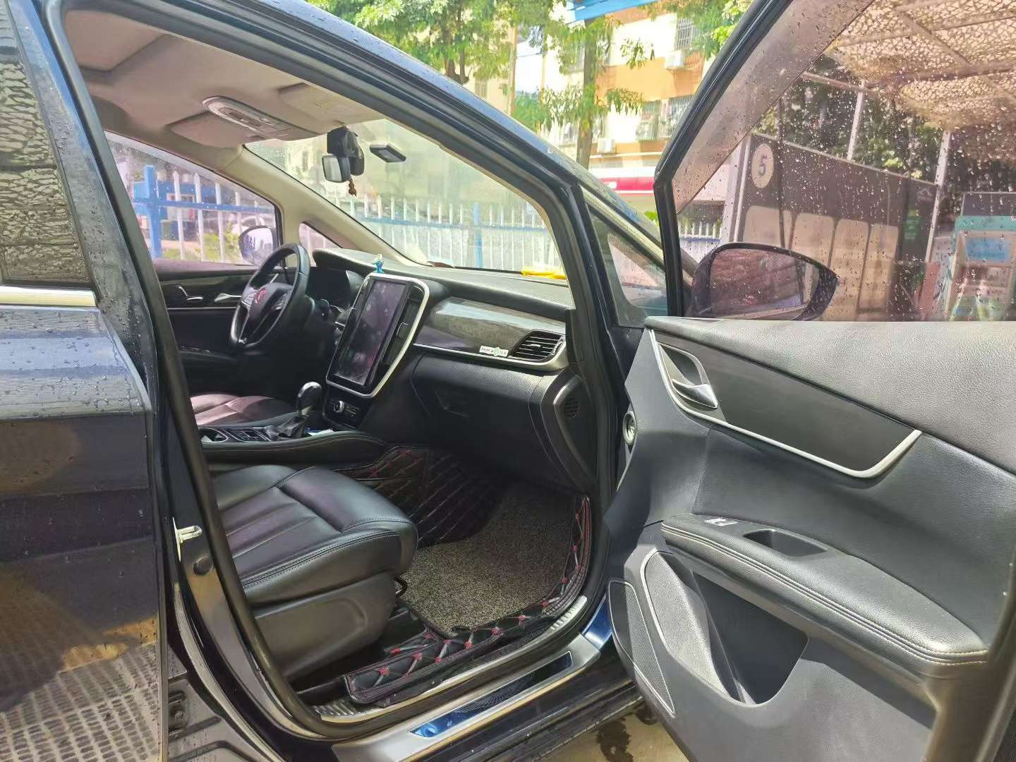BYD Song MAX 1.5T Automatic Intelligent Connectivity Premium 7-Seater 6