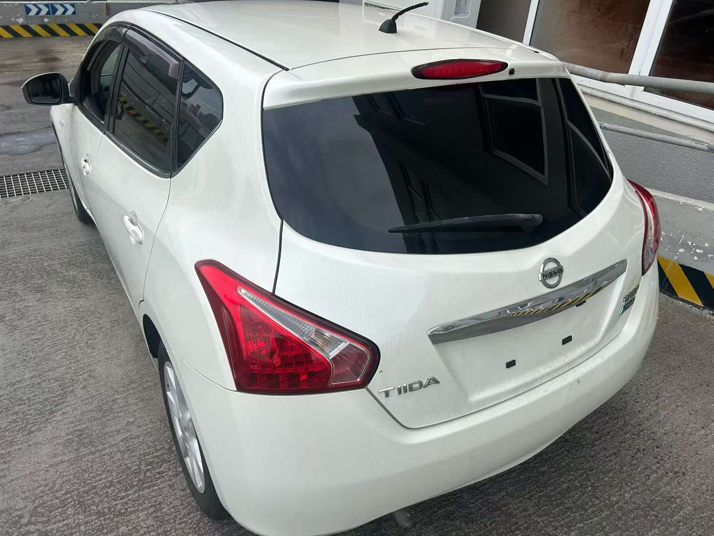 Nissan Tiida 1.6 Automatic Intelligent Trim 4