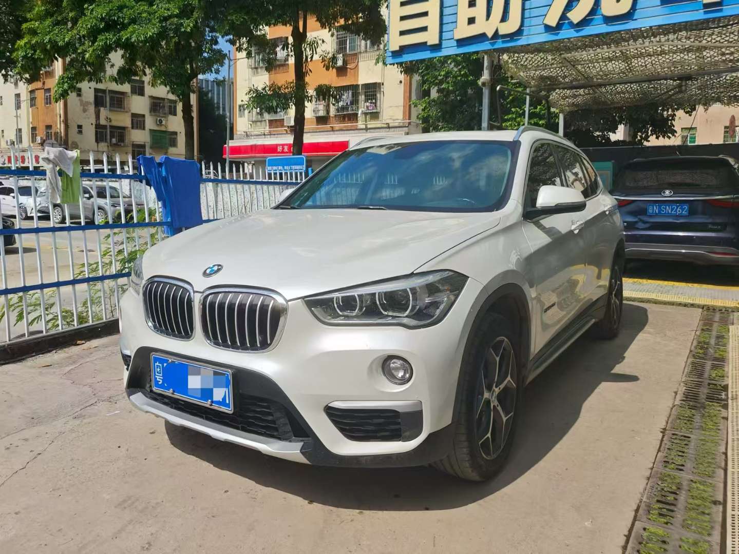 BMW X1 sDrive18Li Luxury Edition 2