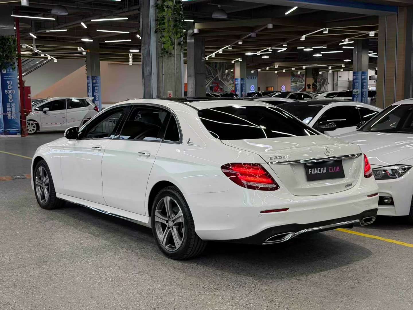 Mercedes-Benz E-Class 2017 E200L New Large Dual-Screen 9