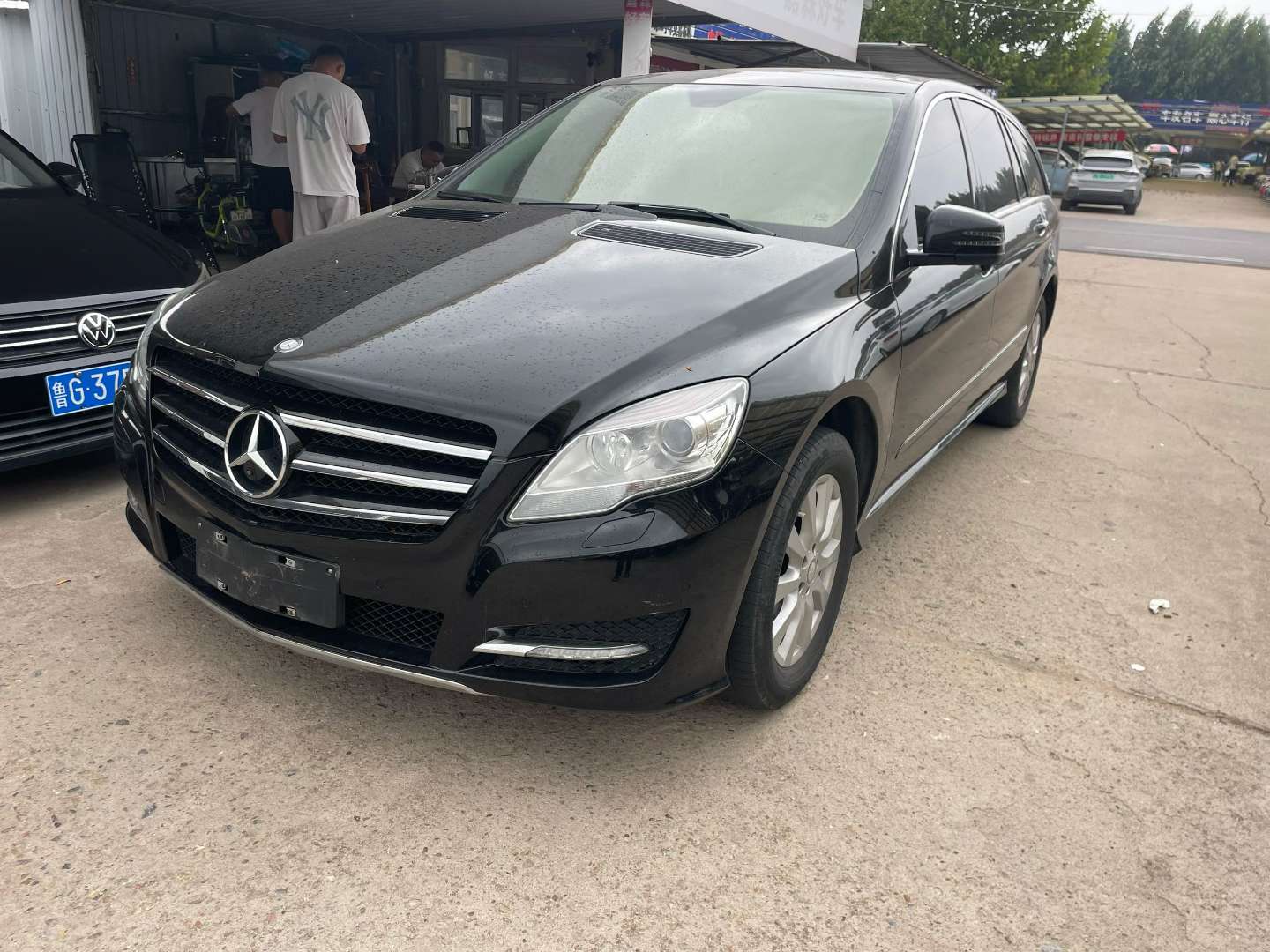Mercedes-Benz R-Class 2017 R320 AWD 7-Seater