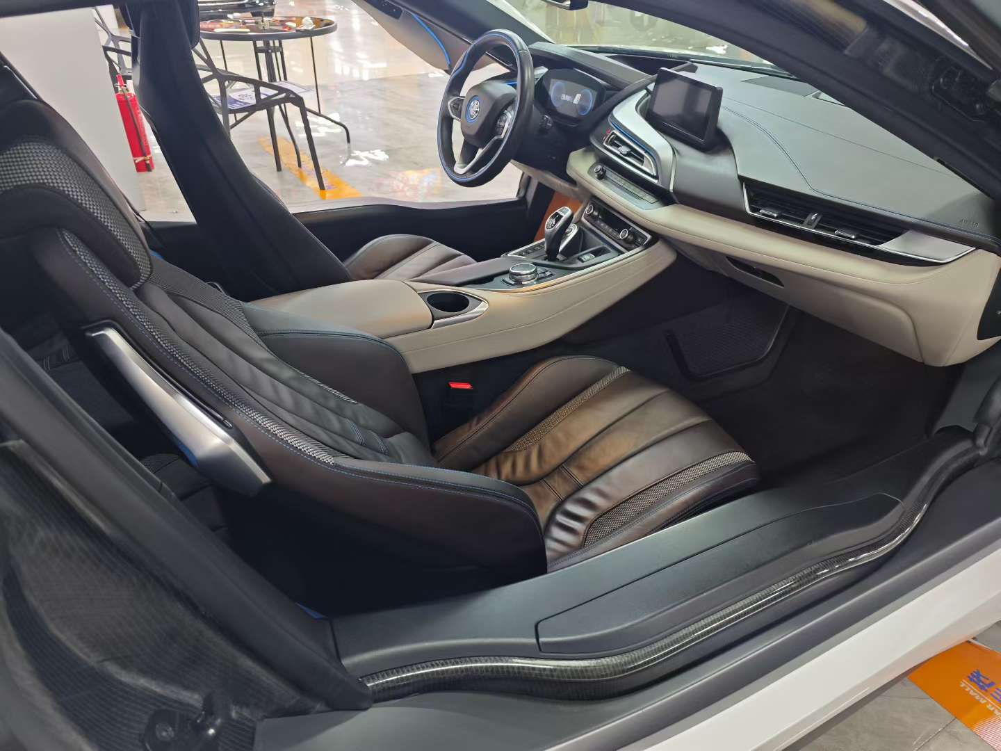 BMW i8 3