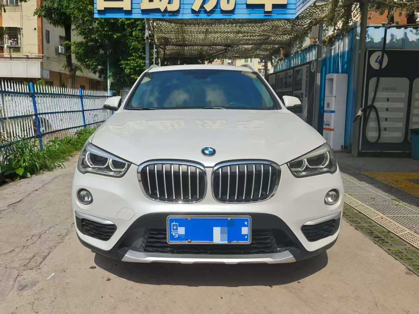 BMW X1 sDrive18Li Luxury Edition