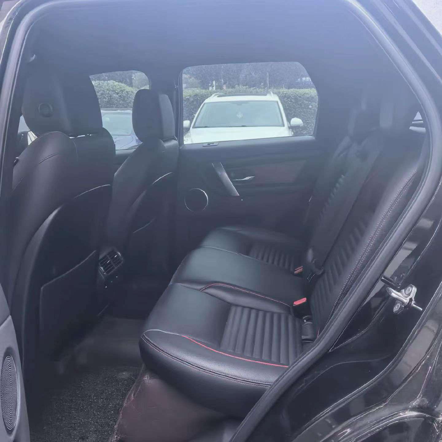 Land Rover Discovery Sport 2020 2.0T AWD 5