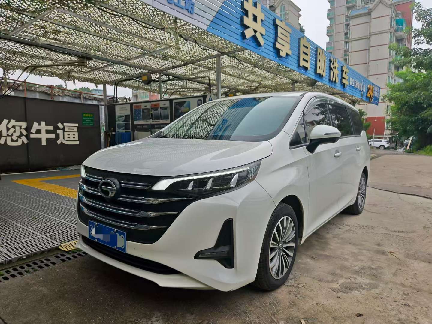 GAC Trumpchi M6 270T DCT Prestige Edition (7-Seater) 2
