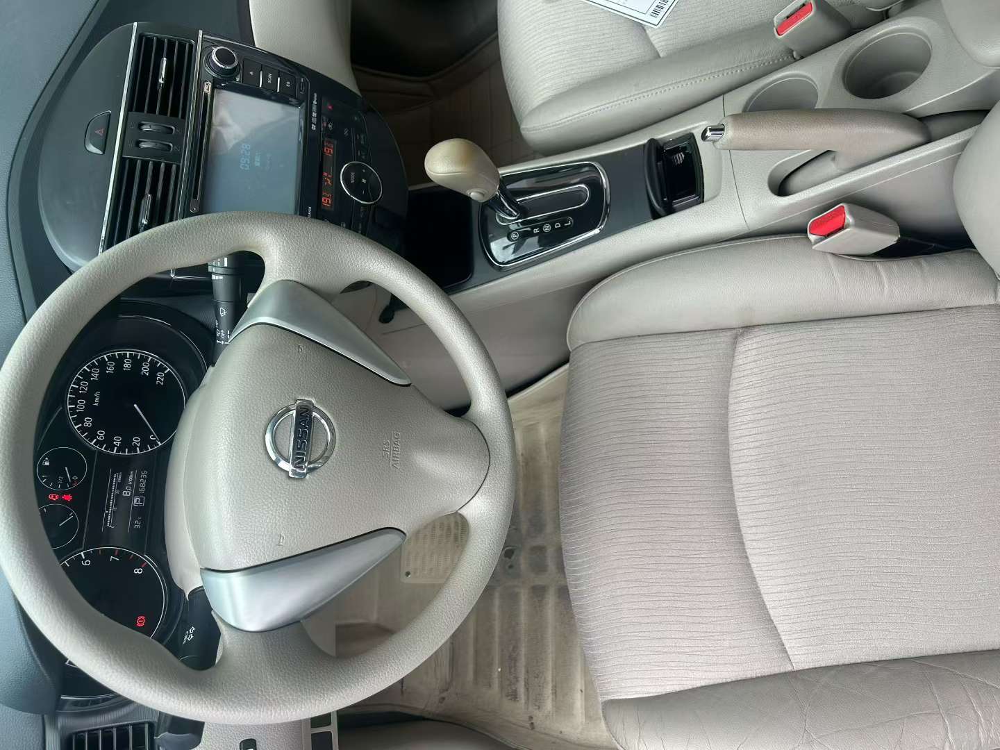 Nissan Tiida 1.6 Automatic Intelligent Trim 7