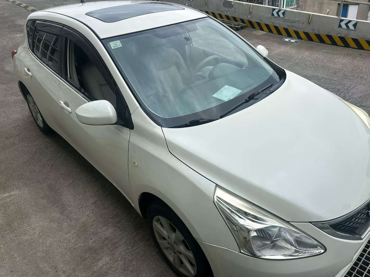 Nissan Tiida 1.6 Automatic Intelligent Trim 3