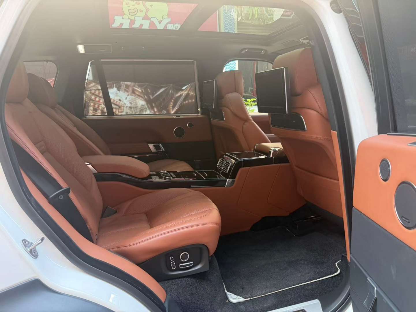 Land Rover Range Rover Executive 5.0T SV Autobiography LWB 4-Seater 8