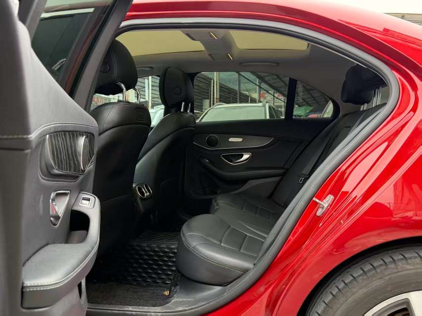 Mercedes-Benz C-Class 6