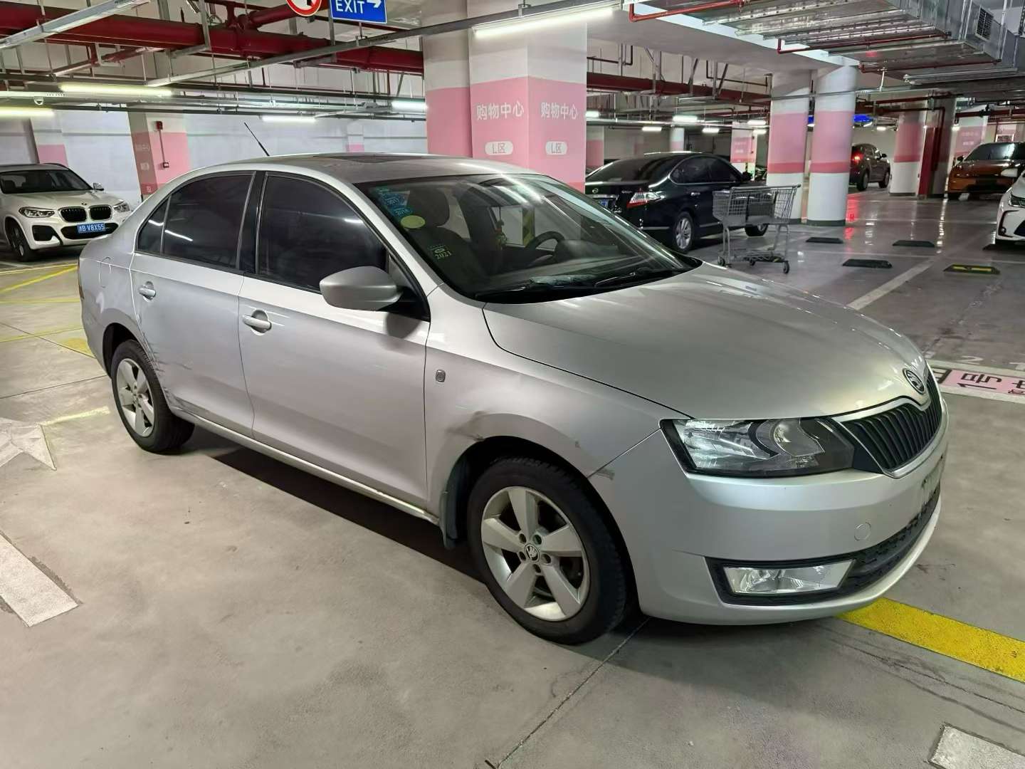 Skoda Rapid 1.6 Manual Sunroof 3