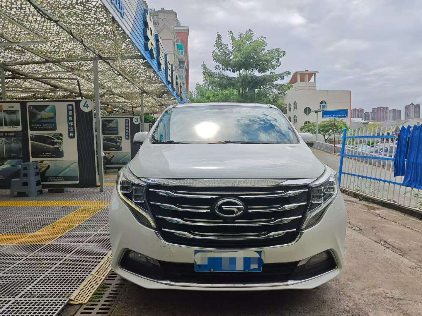 GAC Trumpchi M8 320T Zhi Zun Edition
